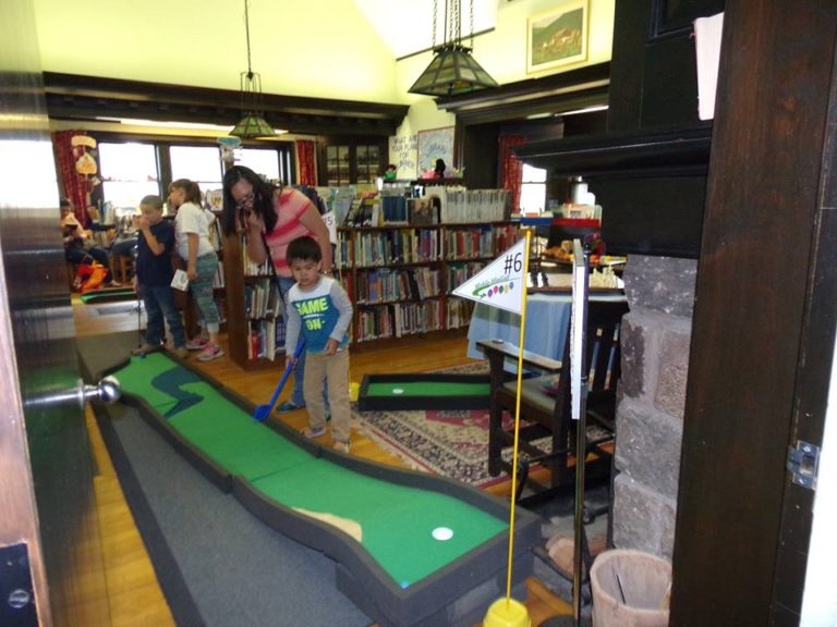 Mobile Mini Golf Brimfield Public Library