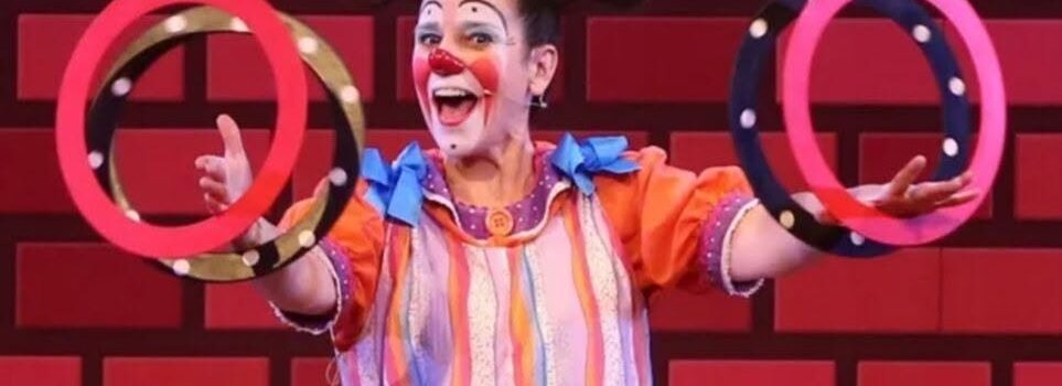Maggie the Clown: Horsing Around